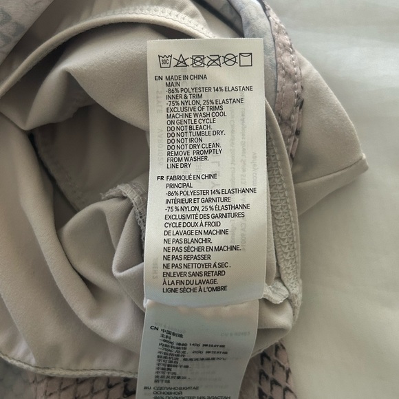 VARLEY High Waist Derby Alabaster Python Snake Print Gym Running Shorts XL - Picture 15 of 16